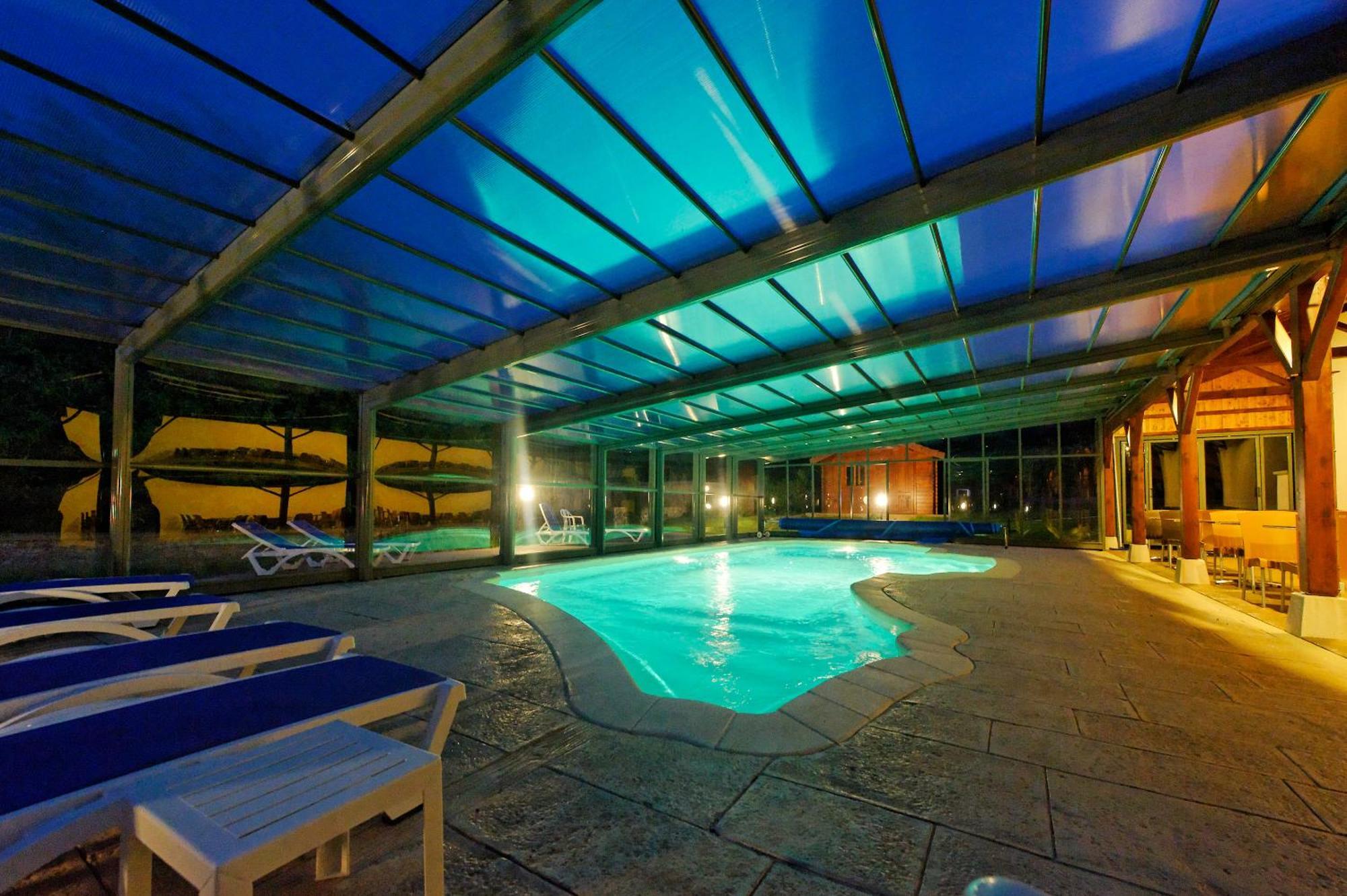 Logis Des Trois Maures Hotel Couches Eksteriør billede