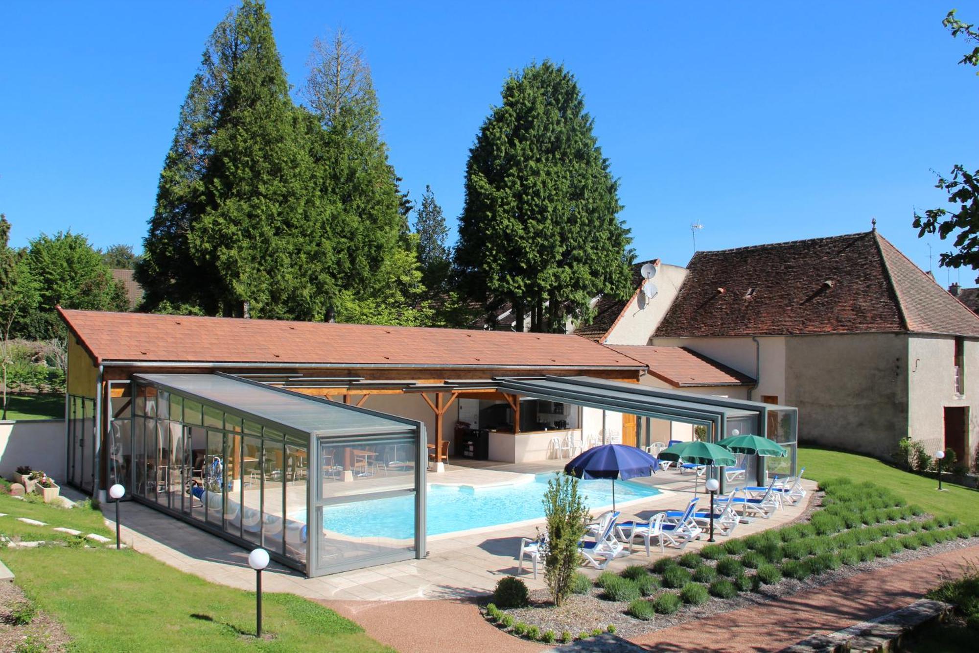 Logis Des Trois Maures Hotel Couches Eksteriør billede