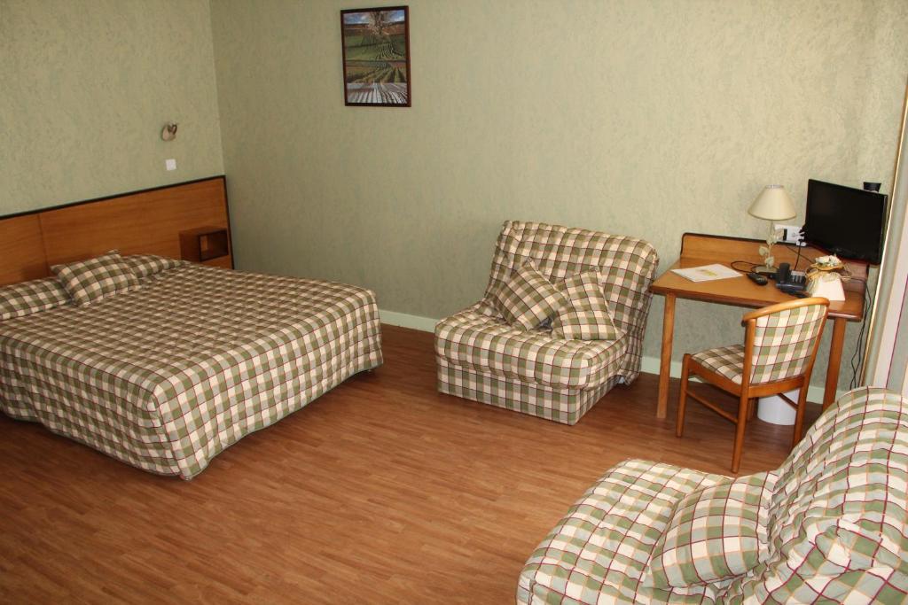 Logis Des Trois Maures Hotel Couches Værelse billede
